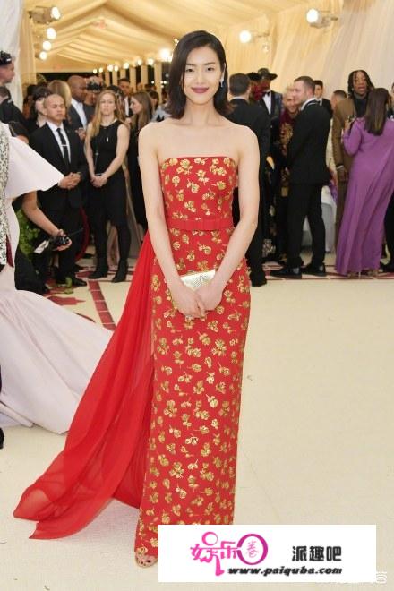 奚梦瑶粉色礼服出席MetGala，优雅大气的她能否惊艳全场？