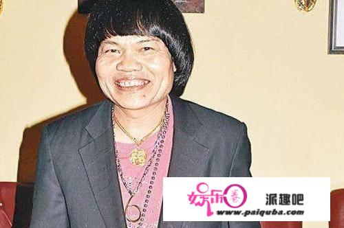 演员八两金当街训子，还记得周星驰《喜剧之王》里的“极品”吗？