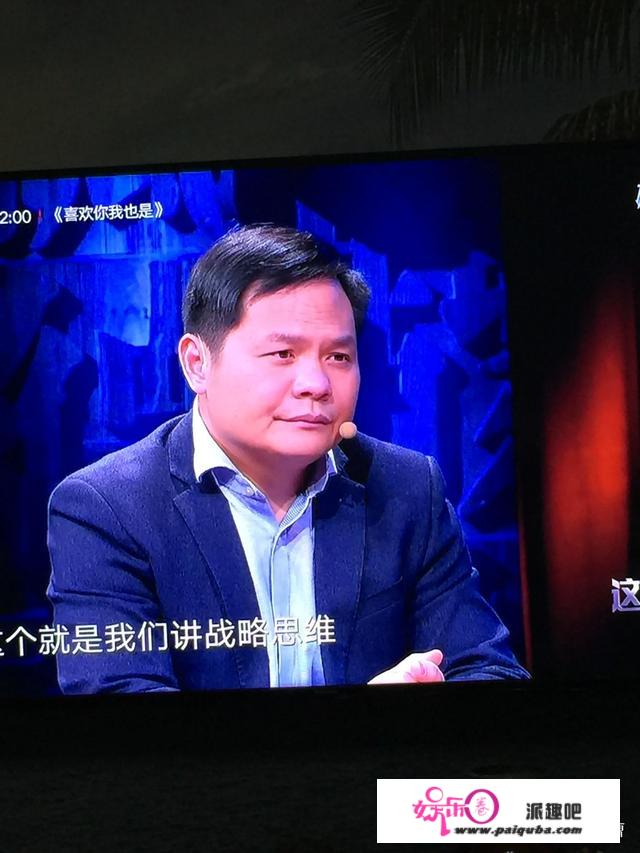 张文宏医生与上外高健教授为什么那么像？有没有亲戚关系？