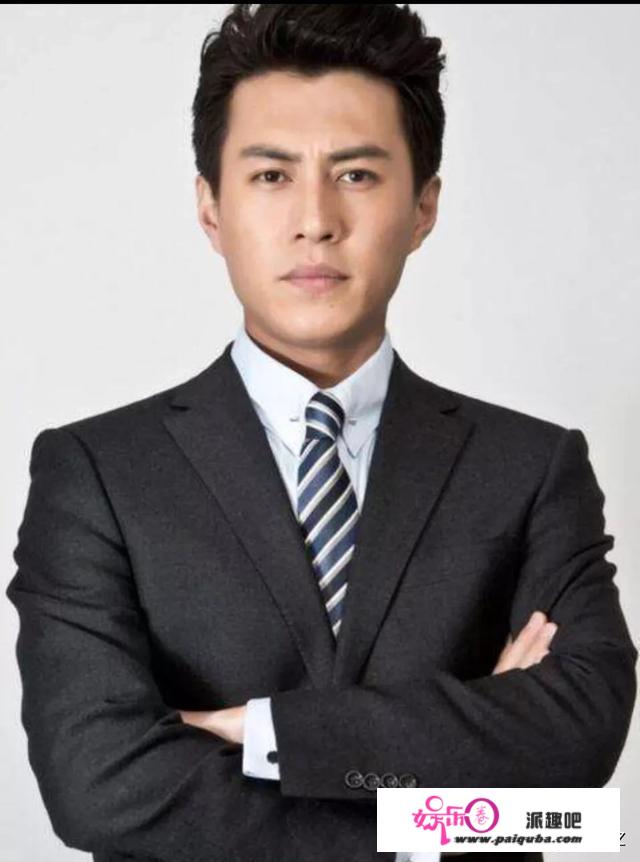 你觉得大陆排名前十的实力派男演员有哪些？