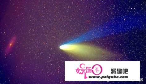 为什么天鹅彗星冒着渗人的绿光？