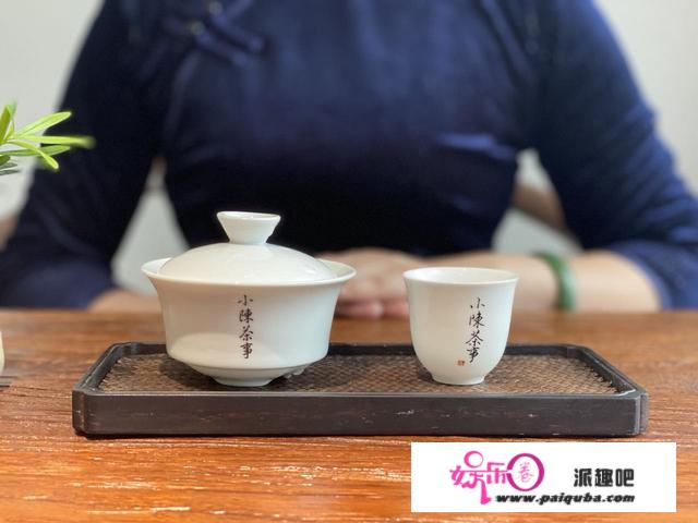 沸水冲泡白茶，能消除新茶的青味，白茶的青味可没你想的这么简单