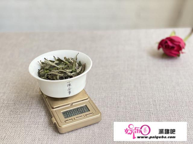 沸水冲泡白茶，能消除新茶的青味，白茶的青味可没你想的这么简单