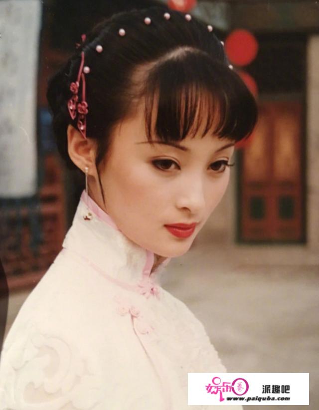 回忆杀！蒋勤勤20年前珍贵剧照曝光，眉目如画灵气逼人