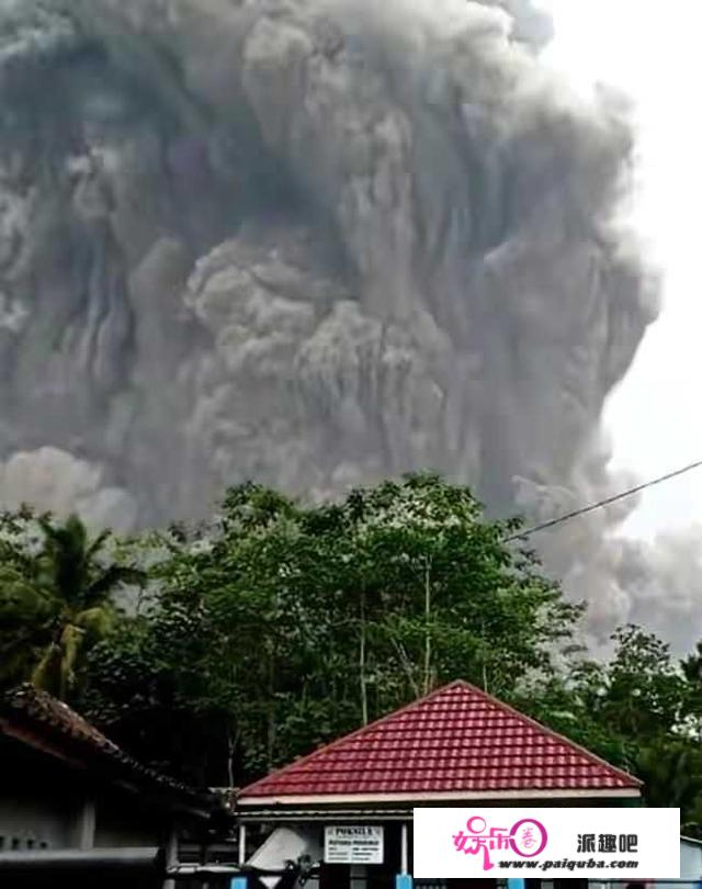 火山灰高达12公里，印尼塞梅鲁火山猛烈喷发！现场如“世界末日”