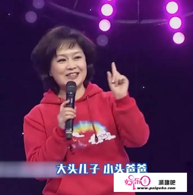 央视主持人鞠萍，二婚丈夫身份成谜，28岁儿子身材魁梧成学霸