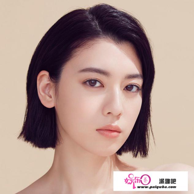 周董MV女主三吉彩花，时尚大片攻气撩人，日常穿搭日系小清新