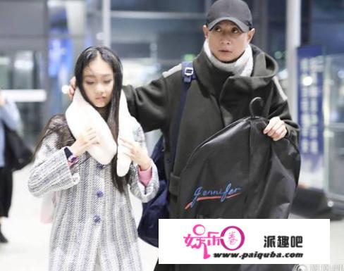 马伊琍陪女儿比赛图曝光，13岁女儿美得出众，妈妈却似素人