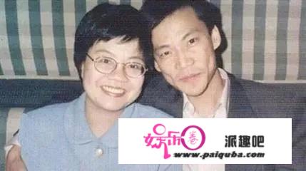 离婚9年，潘粤明翻红，董洁消失：判断一个男人，看这点就够了