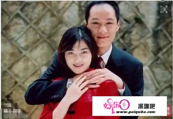 《陪读妈妈》中的梅婷，大一时就已退学，经历闪婚闪离再获幸福