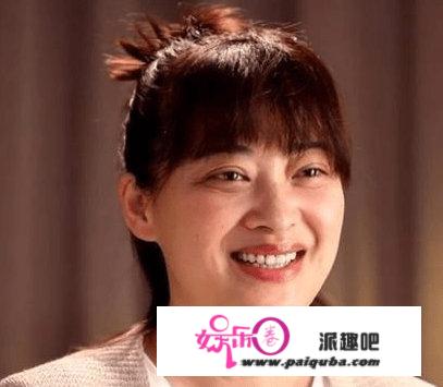 45岁梅婷近照太美，二婚被老公宠成“公主”，一儿一女颜值高