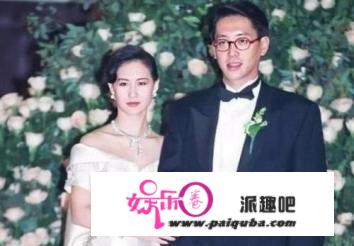 赌王去世后，李嘉欣深夜晒与陈百强合影挑衅，却被何超琼霸气反击