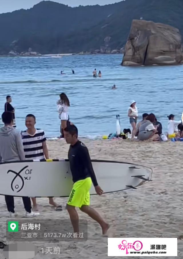 霍思燕夫妇在三亚疯玩，女方打扮清凉却被嘲太壮，杜江黑得似包公