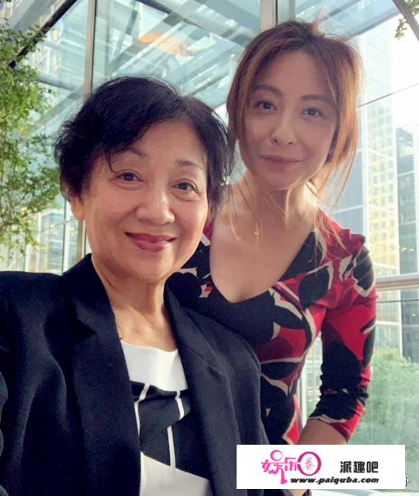 鲍起静女儿发烧一个月被英国病院拒收，爱女心切社交网站爆粗口