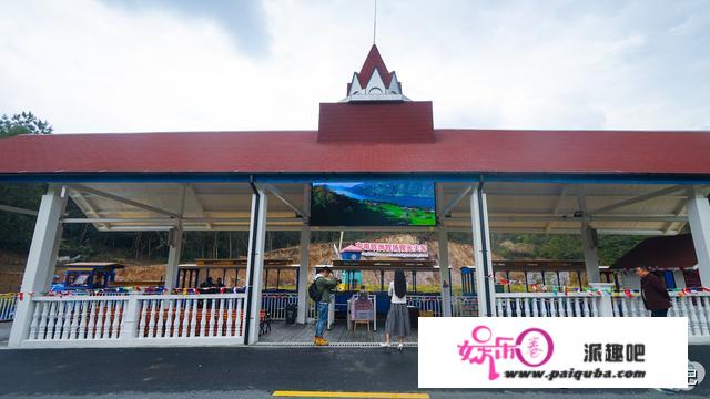 安吉有个百草原，是华东更大的生态参观园，被誉为长三角的后花园