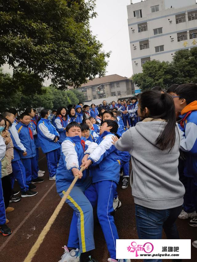 【校园动态】凝心聚力展风度——龙桥中学举行2021年冬班级拔河角逐