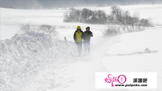 “得州的雪是假的，拜登筹谋了得州雪灾！”美国报酬何如斯反智？