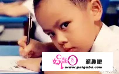 《长江七号》里不行徐娇一个假小子？另一个长大后变妥妥网红脸！