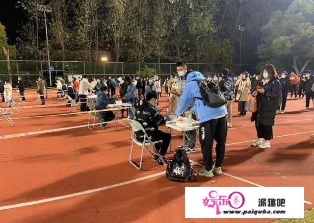 上海一确诊病例已确认28名在京接触人员、将来三天雾和霾气候频现｜应急24小时