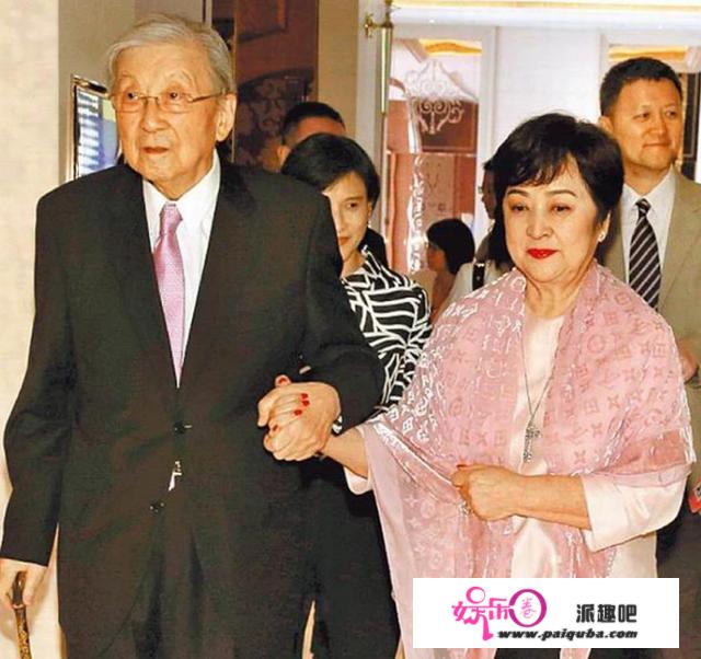 台湾演员查马克癌症逝世仅42岁，最初光阴不行痛不输液回家陪妻儿