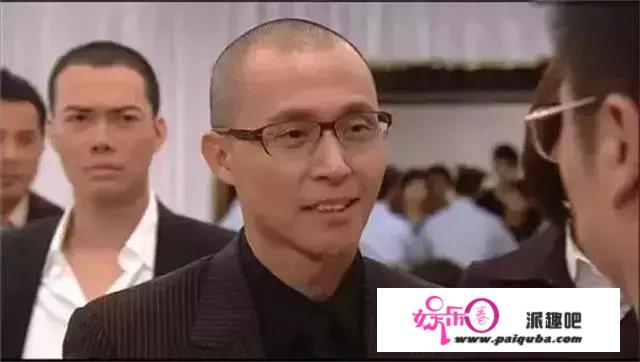 两人同为张国强，一个是TVB出名奸角，另一个擅长出演军人