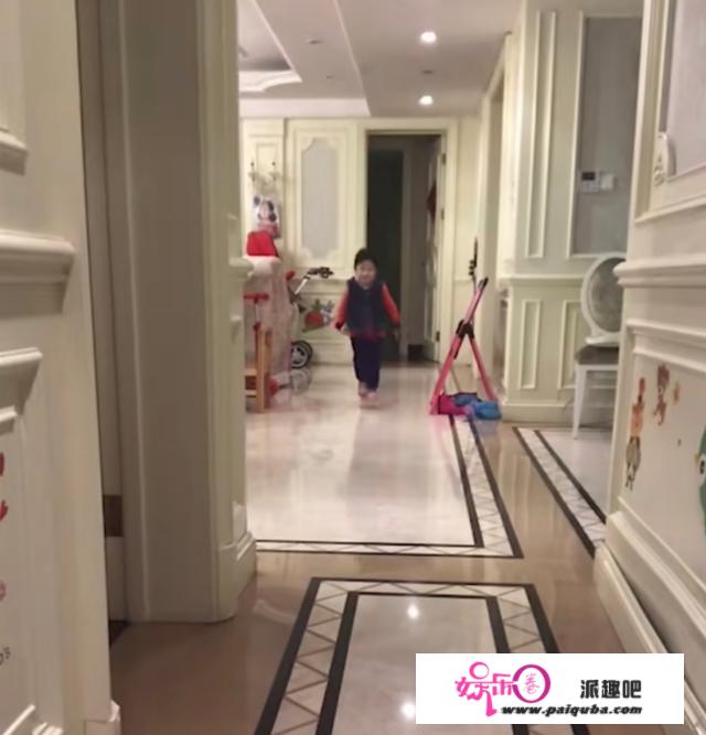 40岁戴娇倩疑离婚！发视频称独身，和女儿住豪宅，卧室能放滑梯